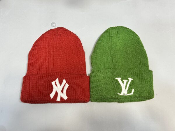 ۲۰۲۴_۱۱_۳۰_۲۲_۳۳_IMG_4930 کلاه بافت طرح Lv / Ny - تصویر 1