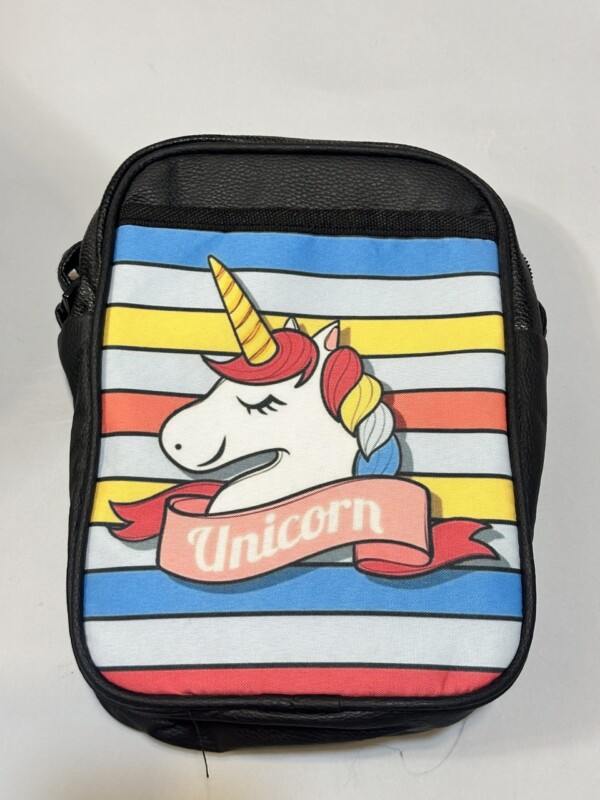 2024_11_28_02_15_IMG_4761-scaled-e1733592761491.jpg کیف دوشی مستطیلی طرح یونیکورن5 - تصویر 1