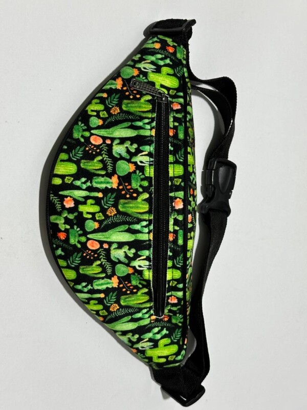 photo_2025-01-08_12-05-51.jpg کیف کمری طرح کاکتوس تک زیپ - تصویر 2