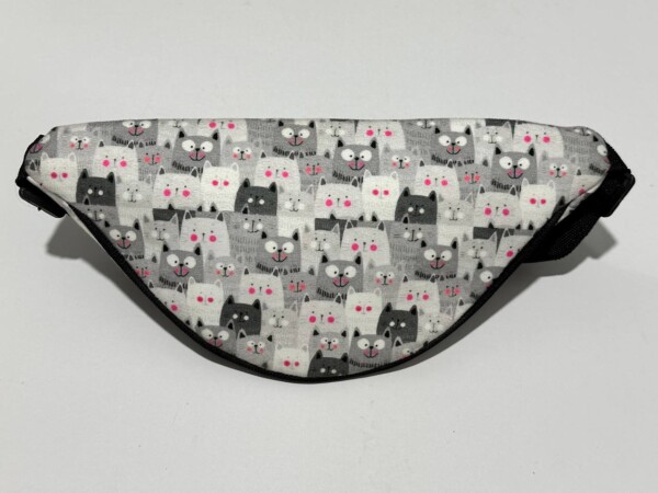 photo_2025-01-08_12-06-44.jpg کیف کمری طرح گربه لپ صورتی تک زیپ - تصویر 1