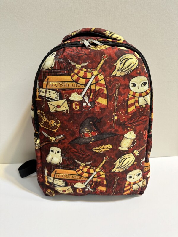 ۲۰۲۴_۱۲_۰۴_۰۱_۰۷_IMG_5203-scaled-1.jpg کوله هری پاتر2 - تصویر 1